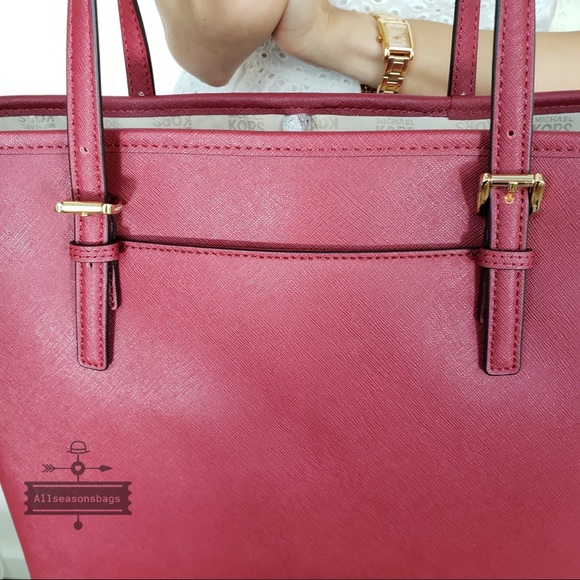 NWT Michael Kors Medium carryall tote hearts Bag - Picture 7 of 8